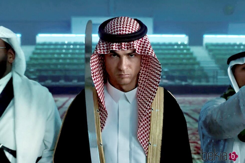 Cristiano Ronaldo, vestido para la ocasión en el Día Nacional Saudí