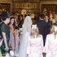 Carolina Monje camina al altar en su boda con Álex Lopera