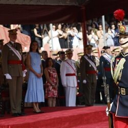 La Princesa Leonor desfila ante los Reyes Felipe y Letizia en su Jura de Bandera