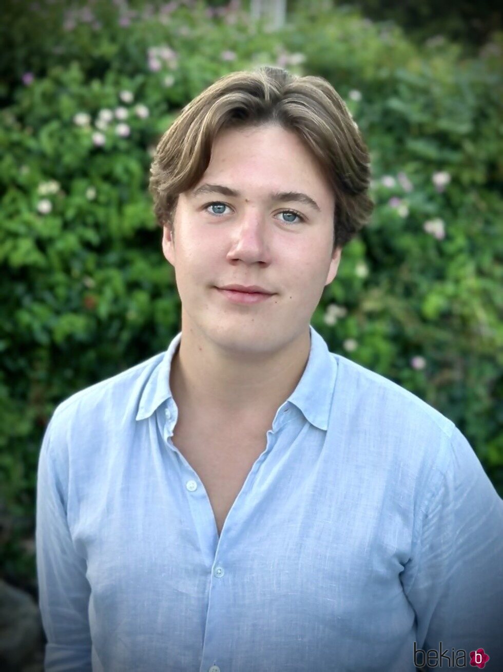 Christian de Dinamarca en un posado por su 18 cumpleaños