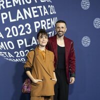 Nuria Gago y Curro Cañete en el Premio Planeta 2023