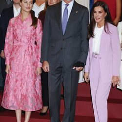 Los Reyes Felipe y Letizia y la Princesa Leonor en las audiencias de los Premios Princesa de Asturias 2023