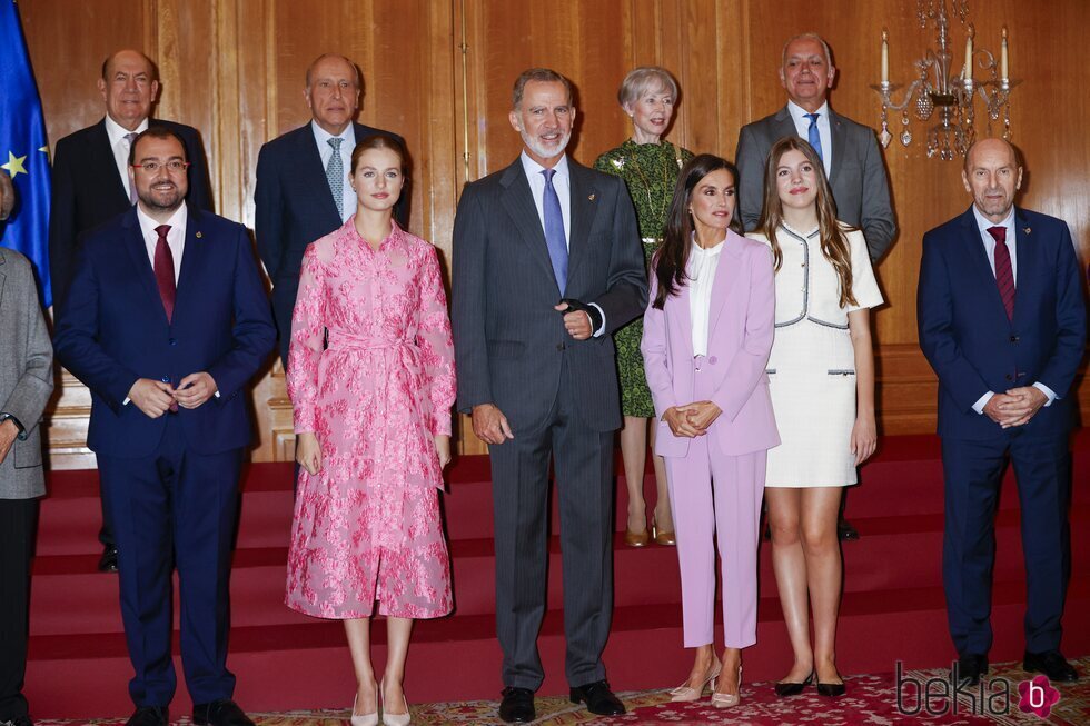 Los Reyes Felipe y Letizia, la Princesa Leonor y la Infanta Sofía en las audiencias de los Premios Princesa de Asturias 2023