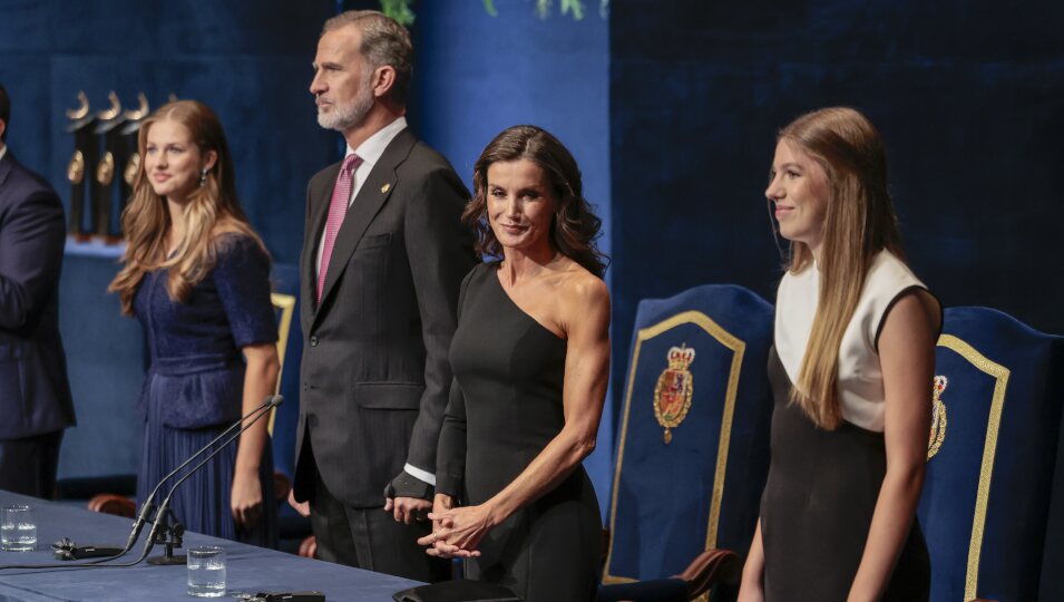 Los Reyes Felipe y Letizia, la Princesa Leonor y la Infanta Sofía en los Premios Princesa de Asturias 2023