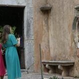 La Princesa Leonor hace una foto al Rey Felipe VI y la Infanta Sofía en los Jardines de Alfabia de Mallorca