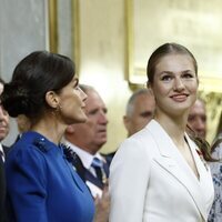 La Princesa Leonor sonriente en la Jura de la Constitución