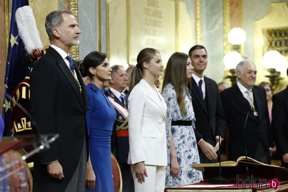 Los Reyes Felipe y Letizia, la Princesa Leonor, la Infanta Sofía y Pedro Sánchez en la Jura de la Constitución