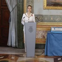 La Princesa Leonor dando el discurso tras recibir el Collar de la Orden de Carlos III