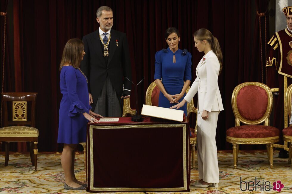 La Princesa Leonor jurando la Constitución en el Congreso