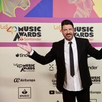 Tony Aguilar en la alfombra roja de Los 40 Music Awards 2023