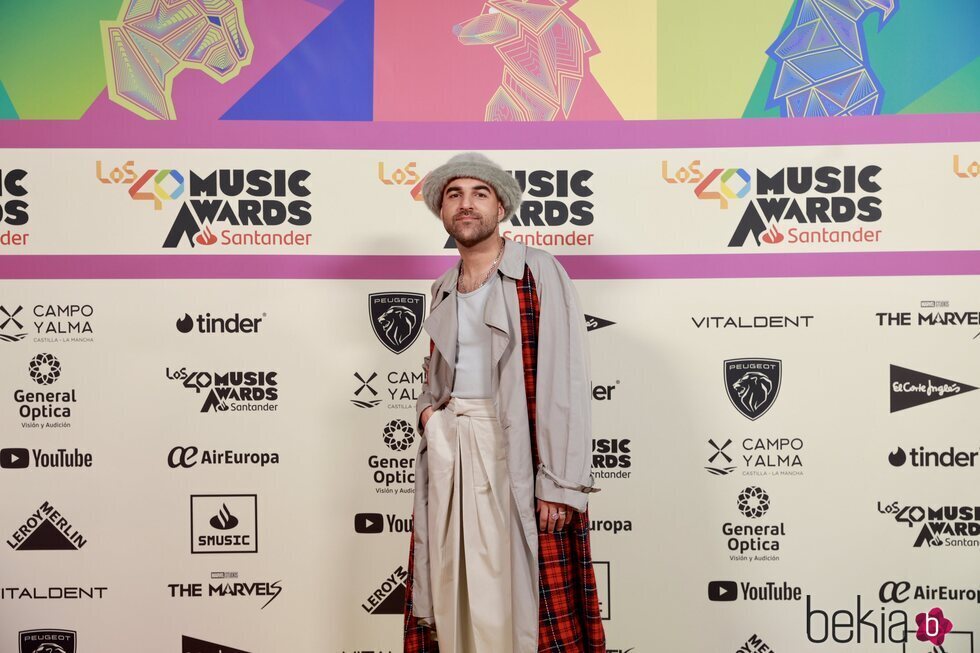 Nil Moliner en la alfombra roja de Los 40 Music Awards 2023