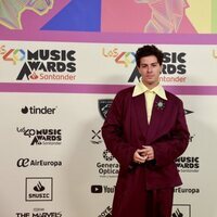 Alfred García en la alfombra roja de Los 40 Music Awards 2023