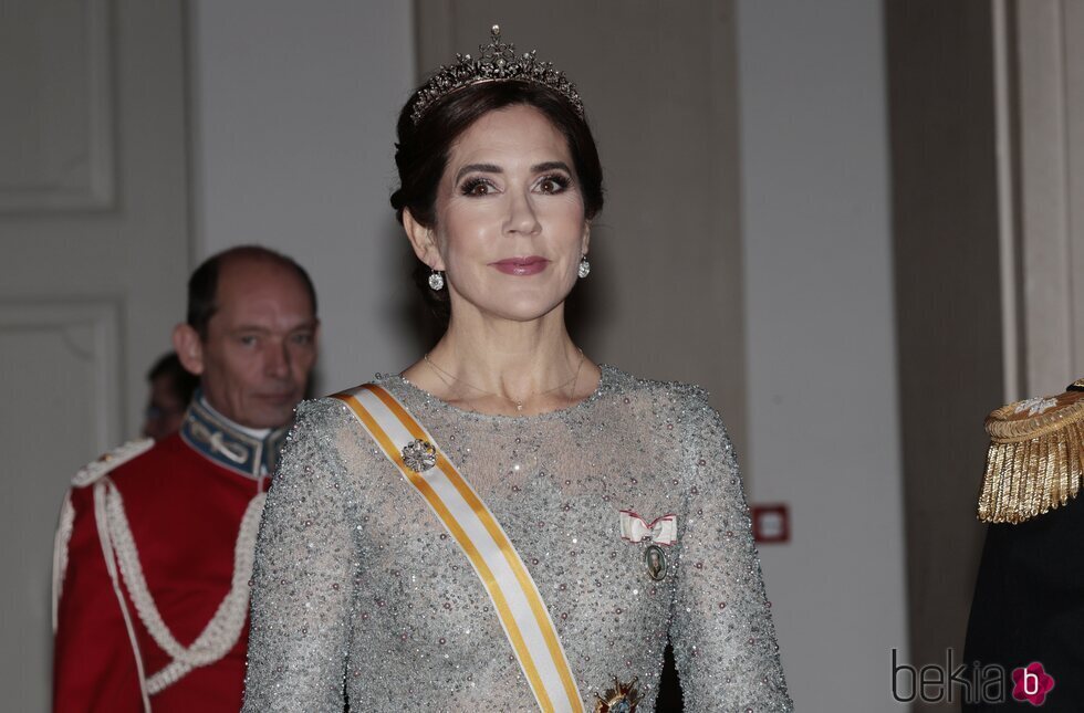 Mary de Dinamarca con su tiara personal en la cena de gala por la Visita de Estado de los Reyes Felipe y Letizia a Dinamarca