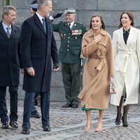 Los Reyes Felipe y Letizia y Federico y Mary de Dinamarca, muy cómplices en Copenhague