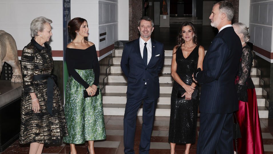 Los Reyes Felipe y Letizia y la Familia Real Danesa en una cena en la Gliptoteca de Copenhague