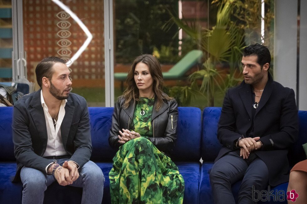 José Antonio Avilés, Jessica Bueno y Michael Terlizzi en la gala 9 de 'GH VIP 8'