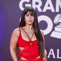 Naty Peluso en la alfombra roja de los Grammy Latinos 2023