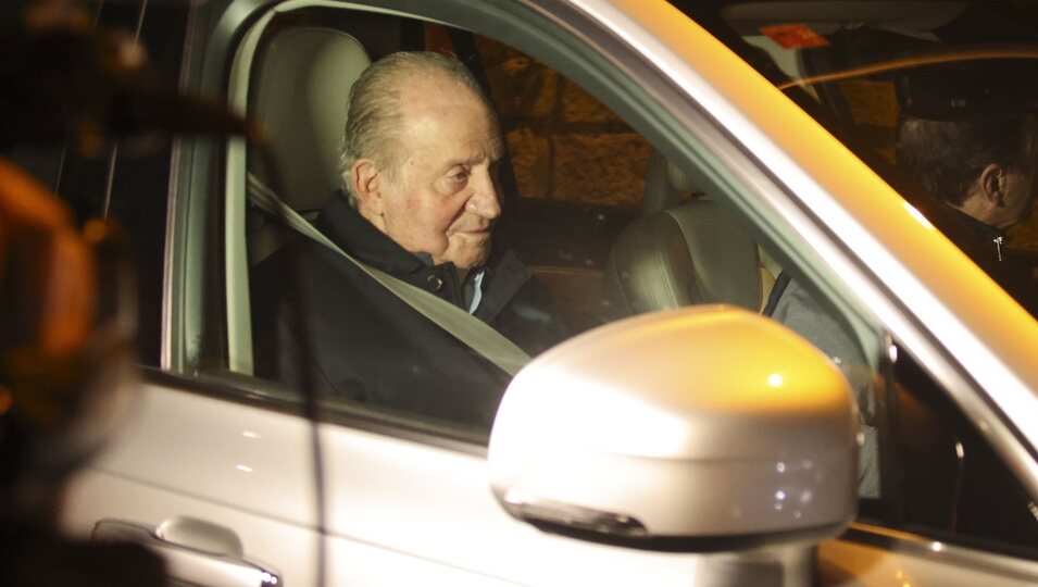 El Rey Juan Carlos sale a cenar en Sanxenxo