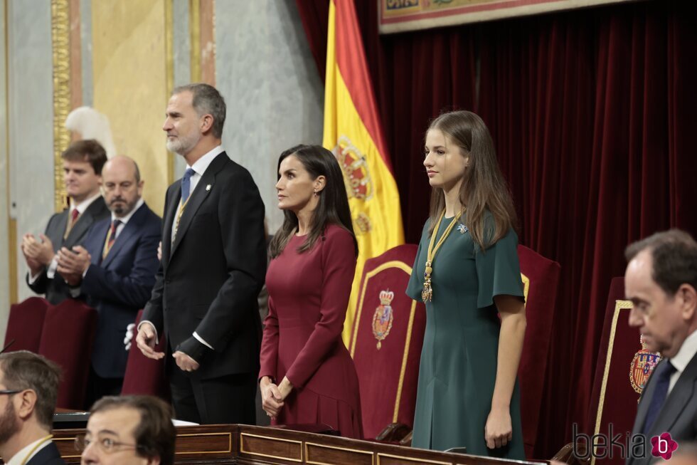 Los Reyes Felipe VI y Letizia y la Princesa Leonor en el Congreso de los Diputados durante la Apertura de la XV Legislatura