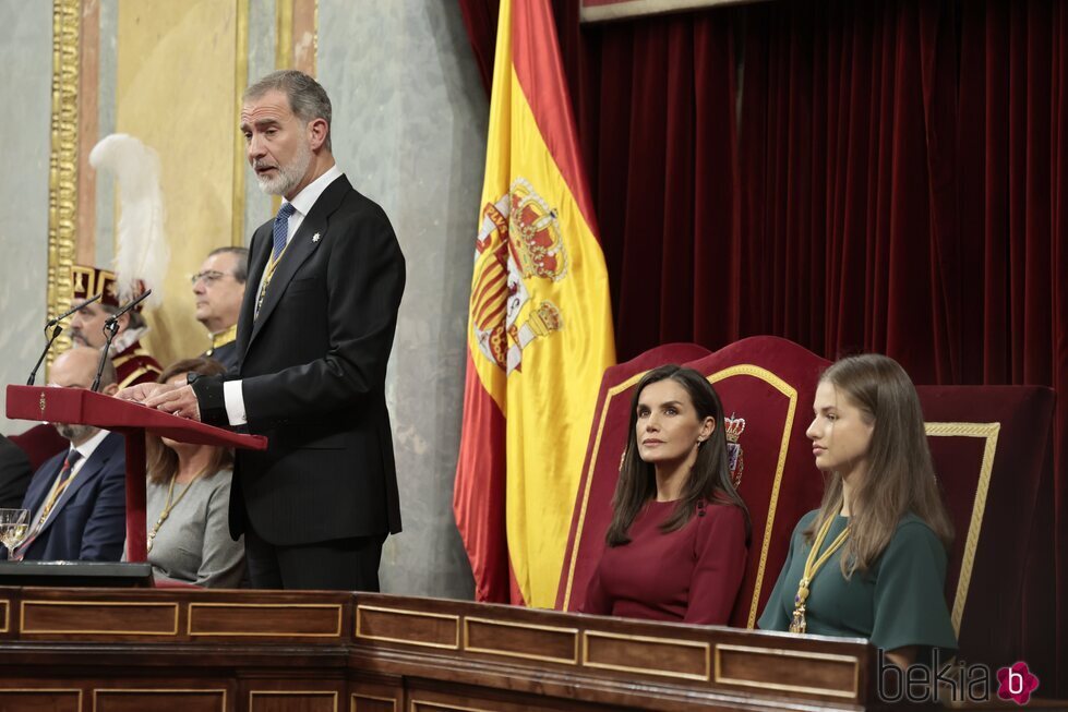 El Rey Felipe VI pronunciando su discurso en la Apertura de la XV Legislatura