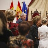 La Reina Sofía sonríe a Yolanda Díaz en la entrega del Premio Reina Sofía de Poesía Iberoamericana