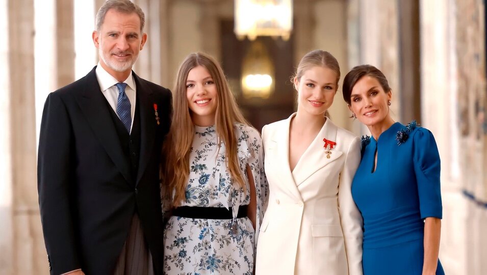 Felicitación navideña 2023 de los Reyes Felipe y Letizia, la Princesa Leonor y la Infanta Sofía