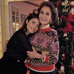 Pilar Rubio con Naty Abascal en Navidad