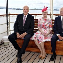 Harald de Noruega, Margarita de Dinamarca y Carlos Gustavo de Suecia en el 50 aniversario de reinado de Margarita de Dinamarca