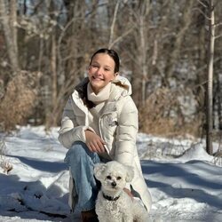 Athena de Dinamarca con su perra Cerise en Washington en su 12 cumpleaños