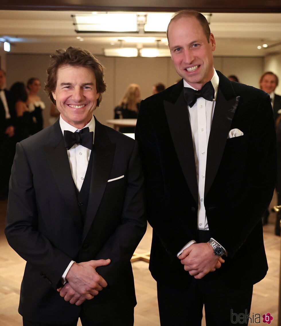 El Príncipe Guillermo y Tom Cruise en la London's Air Ambulance Charity Gala