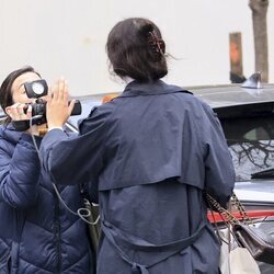 Victoria Federica tapando la cámara a una reportera