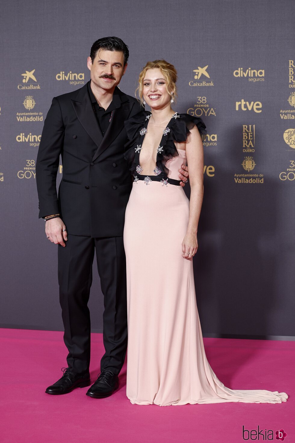 Arturo García Sancho y Ana Garcés en la alfombra roja de los Premios Goya 2024