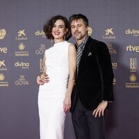 Hugo Silva y Marta Guerras, en la alfombra roja de los Premios Goya 2024