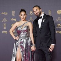 India Martínez e Ismael Vázquez en la alfombra roja de los Premios Goya 2024