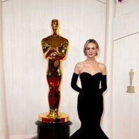 Carey Mulligan en la alfombra roja de los premios Oscar 2024