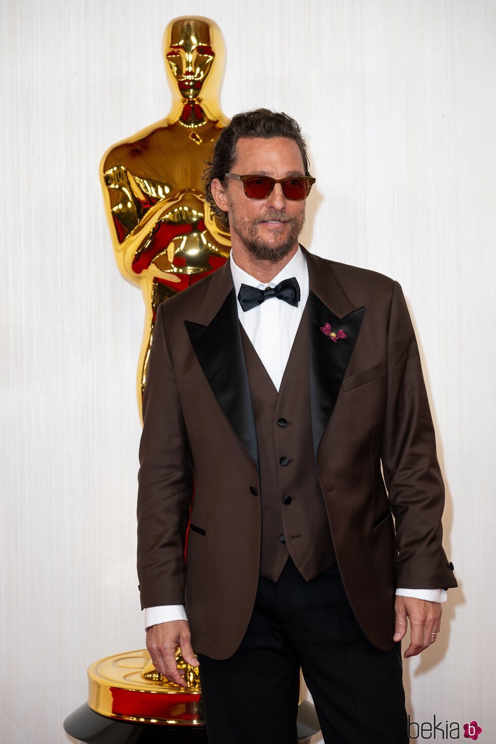 Matthew McConaughey en la alfombra roja de los premios Oscar 2024