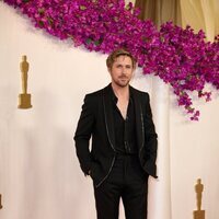 Ryan Gosling en la alfombra roja de los premios Oscar 2024