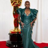 Cynthia Erivo en la alfombra roja de los premios Oscar 2024