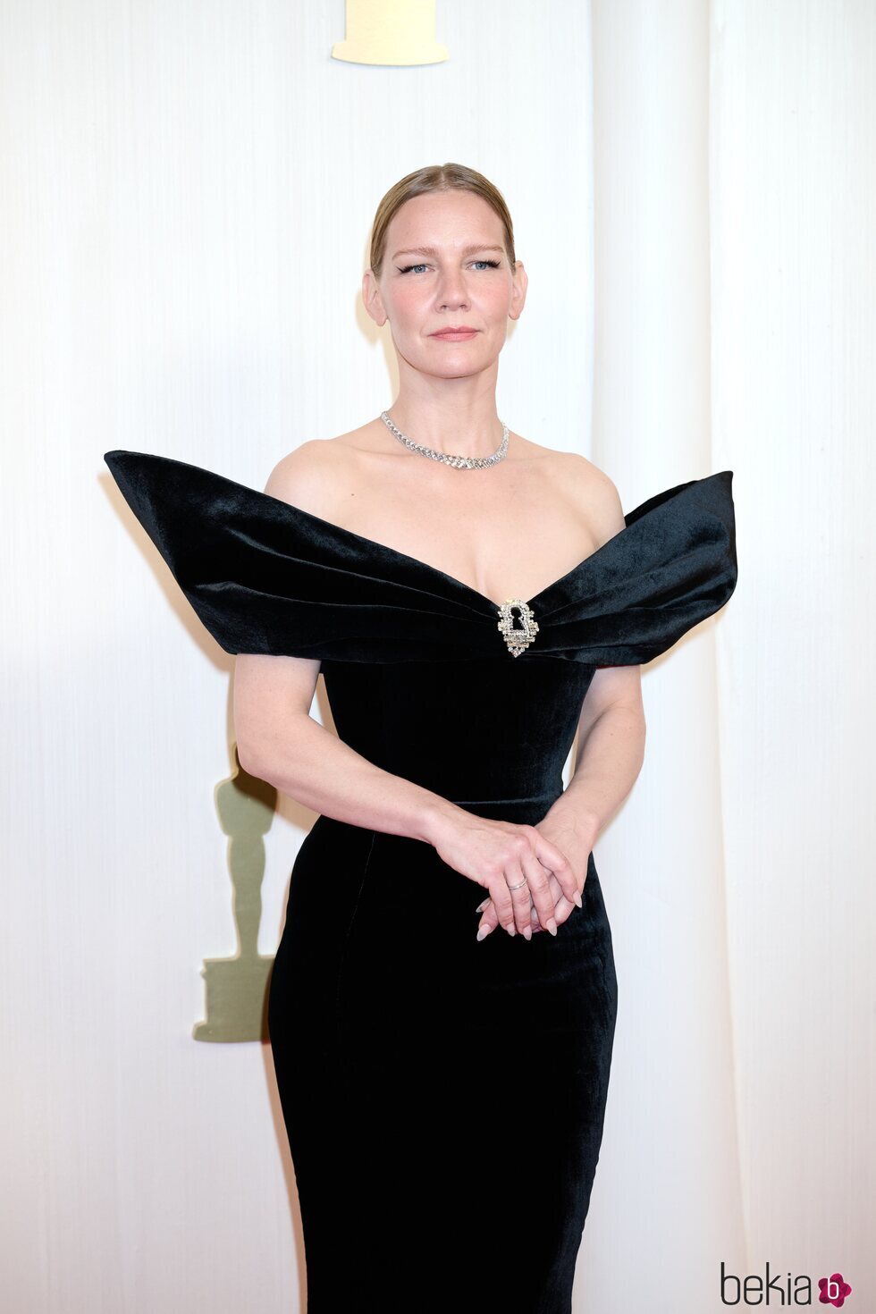 Sandra Hüller en la alfombra roja de los premios Oscar 2024