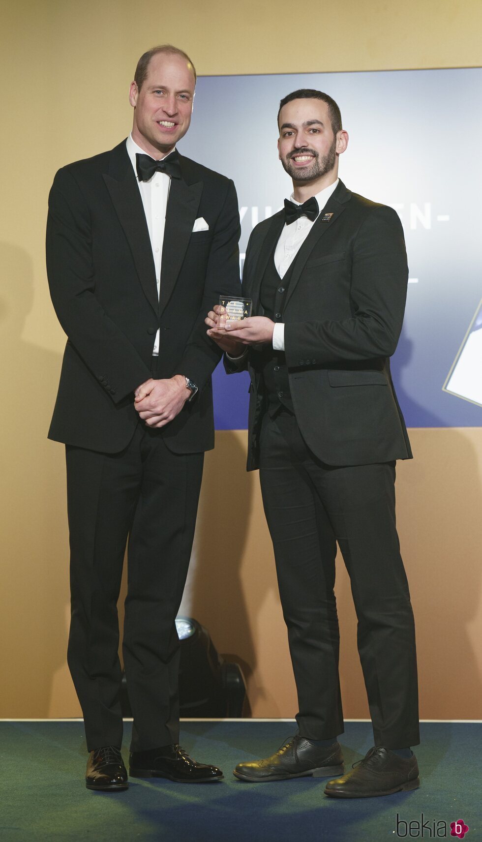 El Príncipe Guillermo y Yusuf Ben-Tarifite, uno de los ganadores el Diana Award 2024