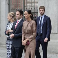 Victoria Federica, Froilán, la Infanta Elena y Juan Urdangarin en la boda de Almeida y Teresa Urquijo
