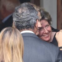La Infanta Elena y Simoneta Gómez-Acebo, muy cómplices en la misa funeral por Fernando Gómez-Acebo