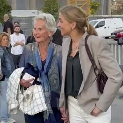 La Infanta Cristina y su exsuegra Claire Liebaert, juntas tras un partido de Pablo Urdangarin