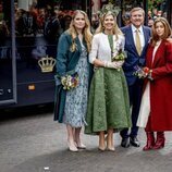 Guillermo Alejandro y Máxima de Holanda y sus hijas Amalia, Alexia y Ariane en el Día del Rey 2024