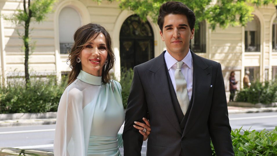 Paloma Lago y Javier García-Obregón en la boda de Javier García-Obregón y Eugenia Gil