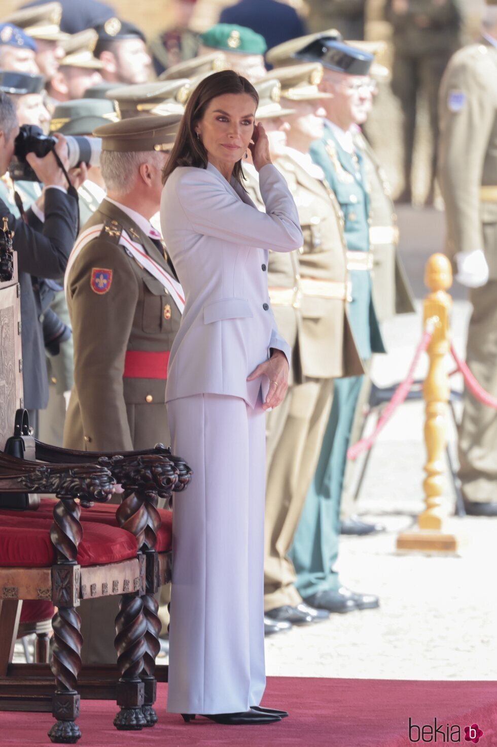 La Reina Letizia en la jura de bandera del Rey Felipe VI