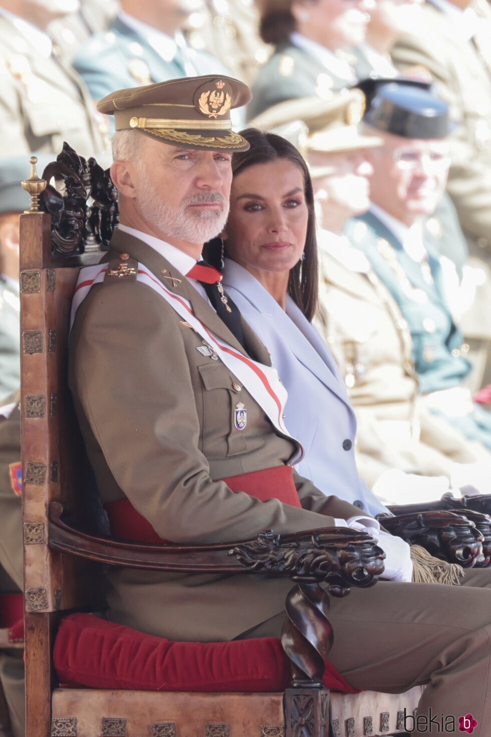 Los Reyes Felipe y Letizia en el acto del 40 aniversario de la jura de bandera del monarca