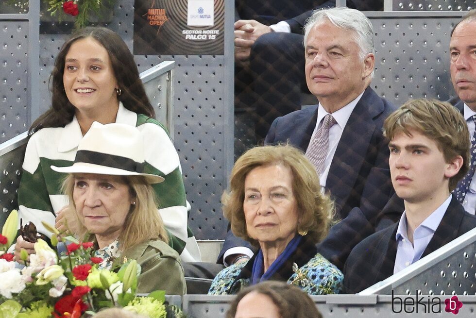 Victoria Federica, la Infanta Elena, la Reina Sofía y Miguel Urdangarin en el Mutua Madrid Open de Tenis 2024