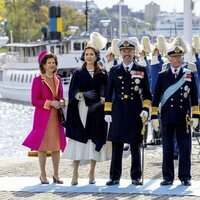 Los Reyes de Suecia y los Reyes de Dinamarca en el recibimiento por la Visita de Estado de Federico y Mary de Dinamarca a Suecia