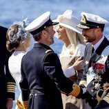 Federico y Mary de Dinamarca y Haakon y Mette-Marit de Noruega se saludan en la Visita de Estado de los Reyes de Dinamarca a Noruega